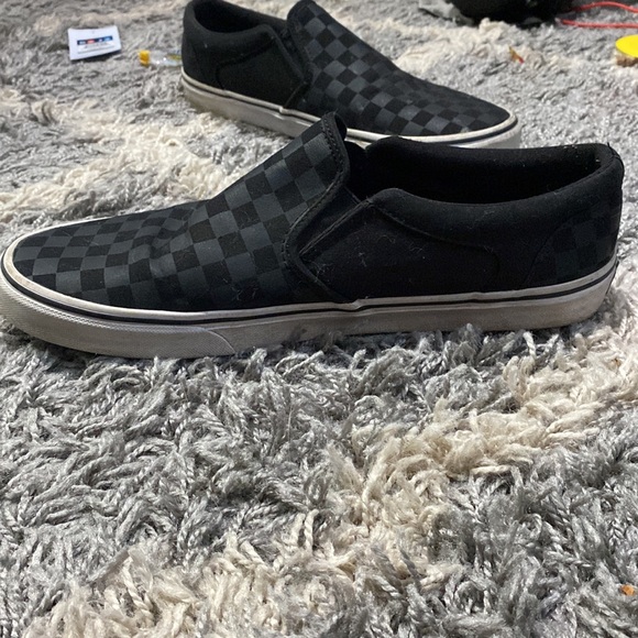 Vans - Picture 3 of 8